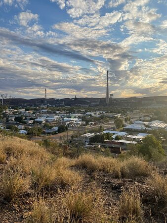 Spinifex Motel & Serviced Apartments主图