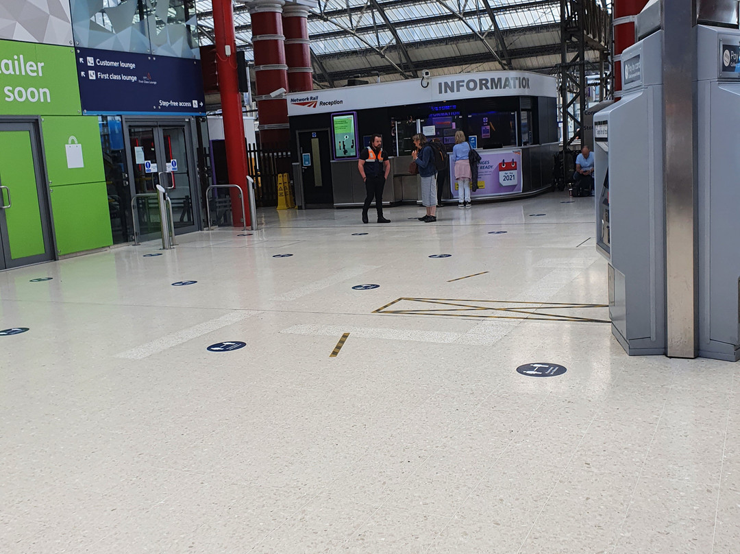 Lime Street Visitor Information Centre-利物浦必去景点