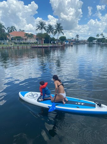 SaltyDawg Rentals-那不勒斯必去景点