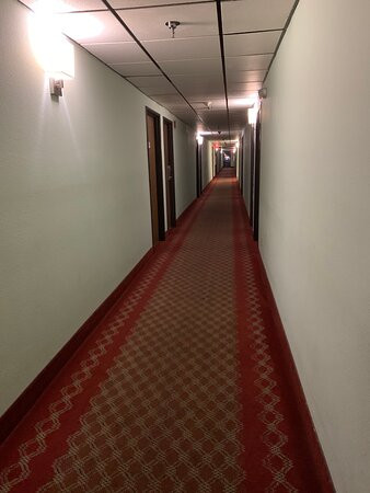 Super 8 by Wyndham Howe主图