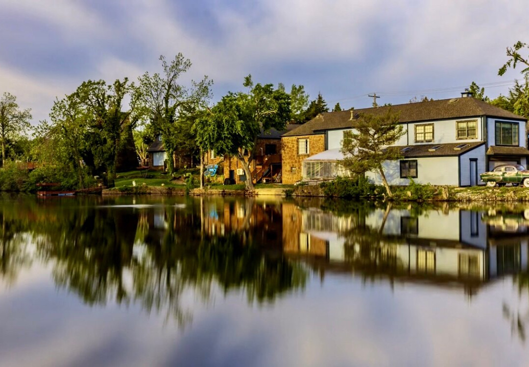Jones酒店住宿-The Monastery At Forest Lake