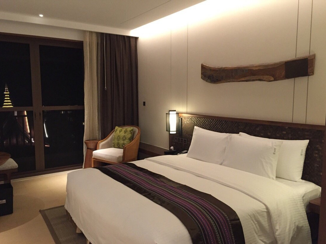 西双版纳融创皇冠假日度假酒店主图