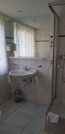 Olympia Saas Almagell主图