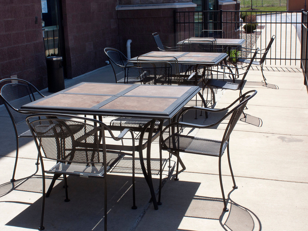 Holiday Inn Express & Suites Youngstown West - Austintown By IHG主图