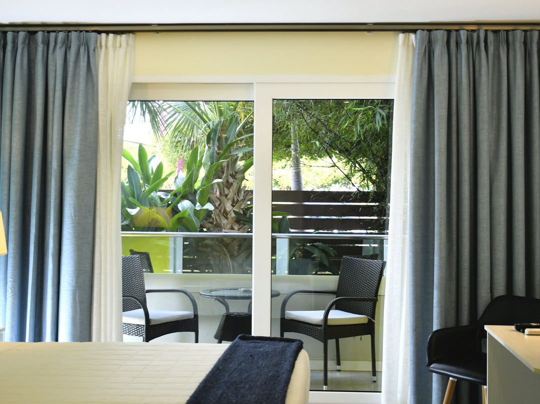 Quint's Travelers Inn主图