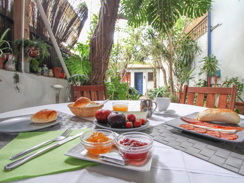 Olias酒店住宿-Las Acacias Hostal