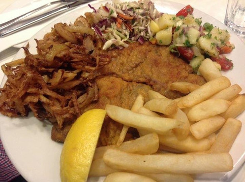 The Green Parrot Cafe主图