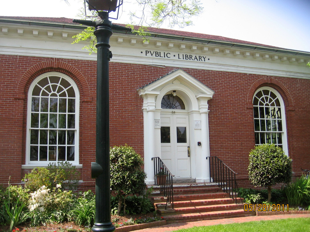 Edgartown Public Library景点图片