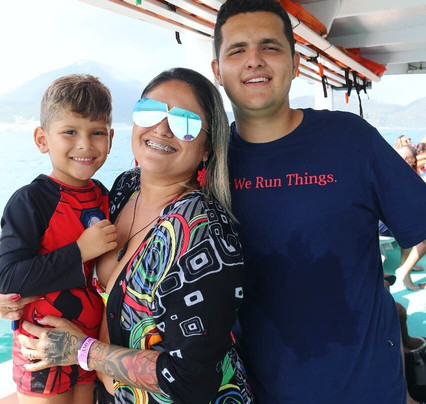 Embarcacao Valentyna-阿拉伊阿尔港必去景点