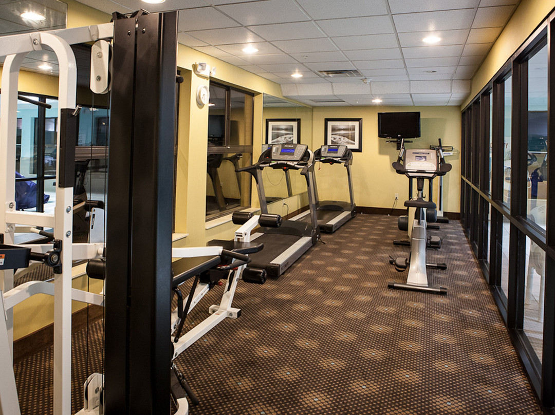 Holiday Inn Express & Suites Canton by IHG主图