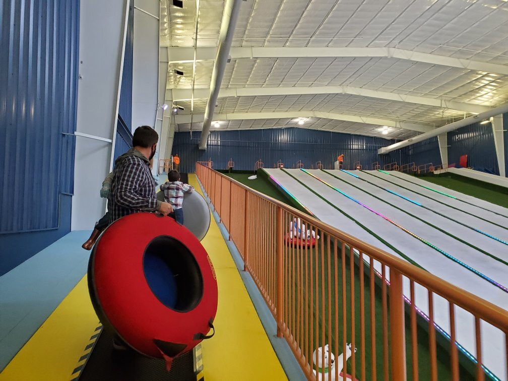 Pigeon Forge Snow-皮金福奇必去景点