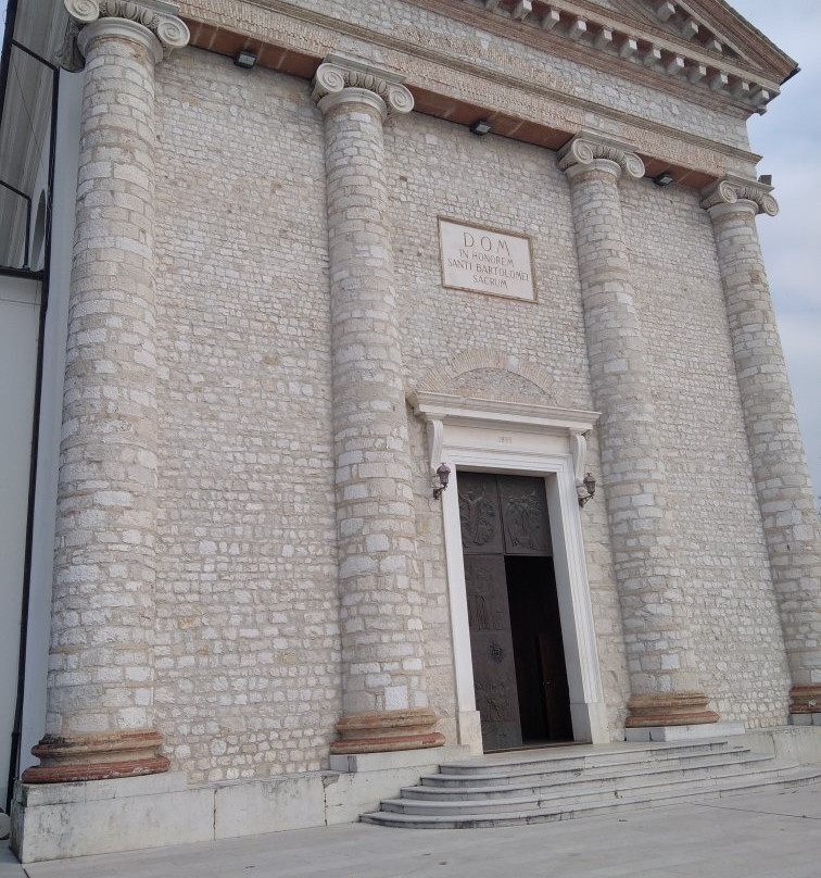 Parrocchia San Bartolomeo Apostolo景点图片