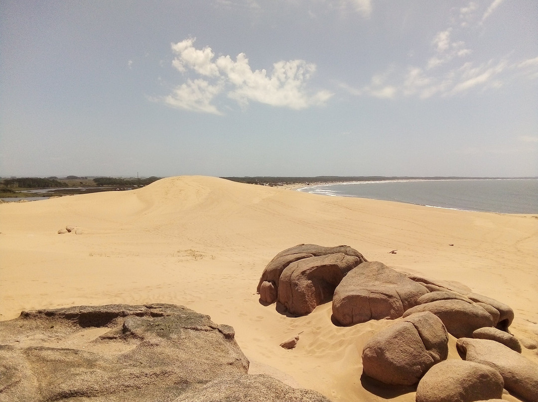 Médanos de la Barra de Valizas-Valizas必去景点