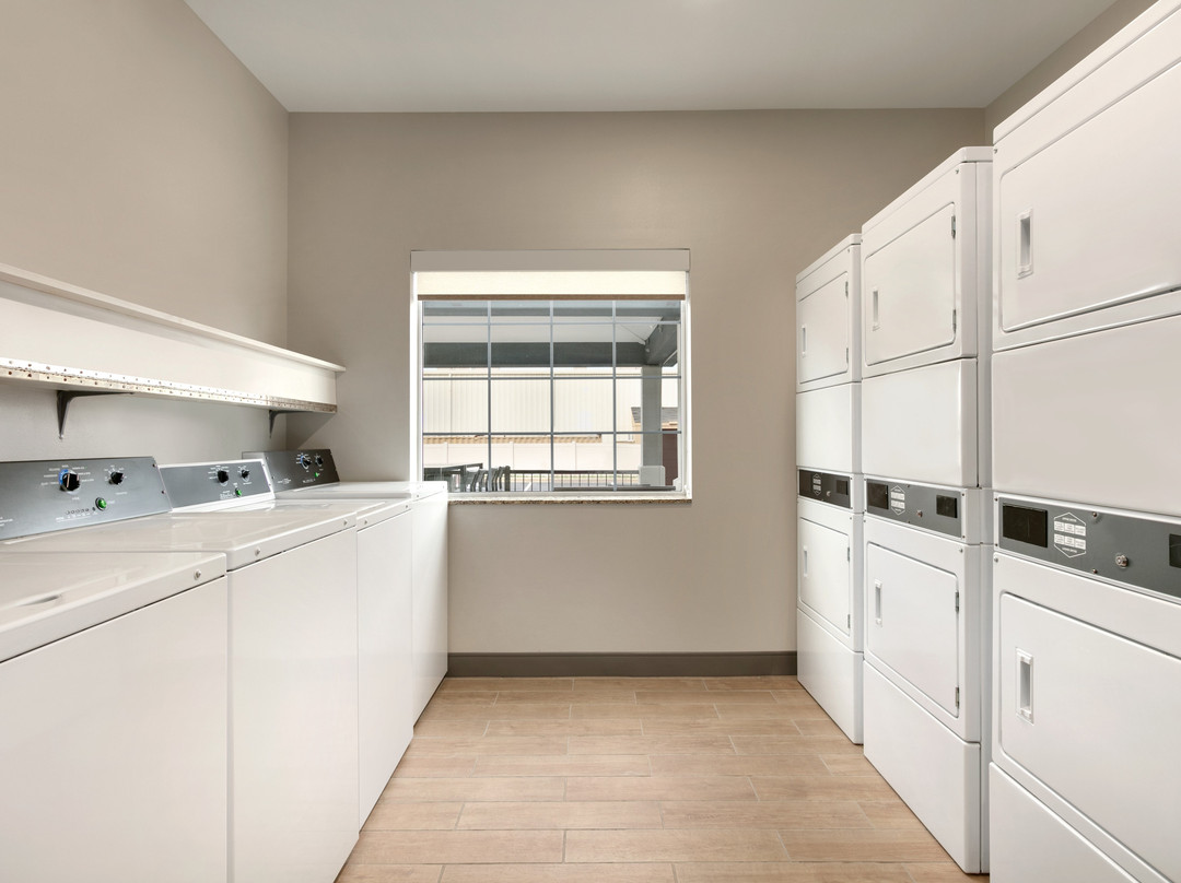 Candlewood Suites Fayetteville Fort Bragg by IHG主图