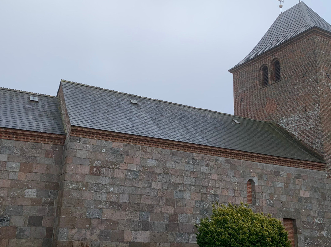 Lyngå Kirke景点图片