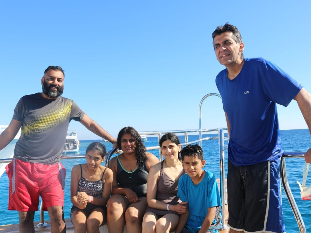 Dubai Holidays-阿布扎比必去景点