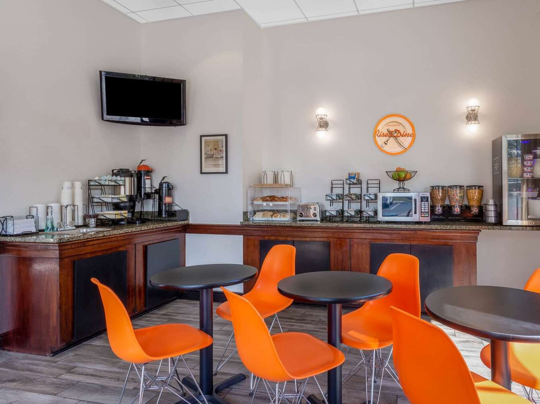 Howard Johnson by Wyndham Portsmouth主图