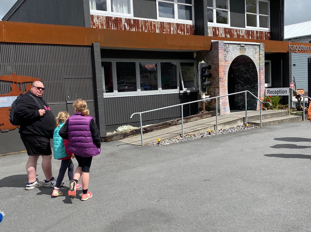 Forgotten World Motel主图