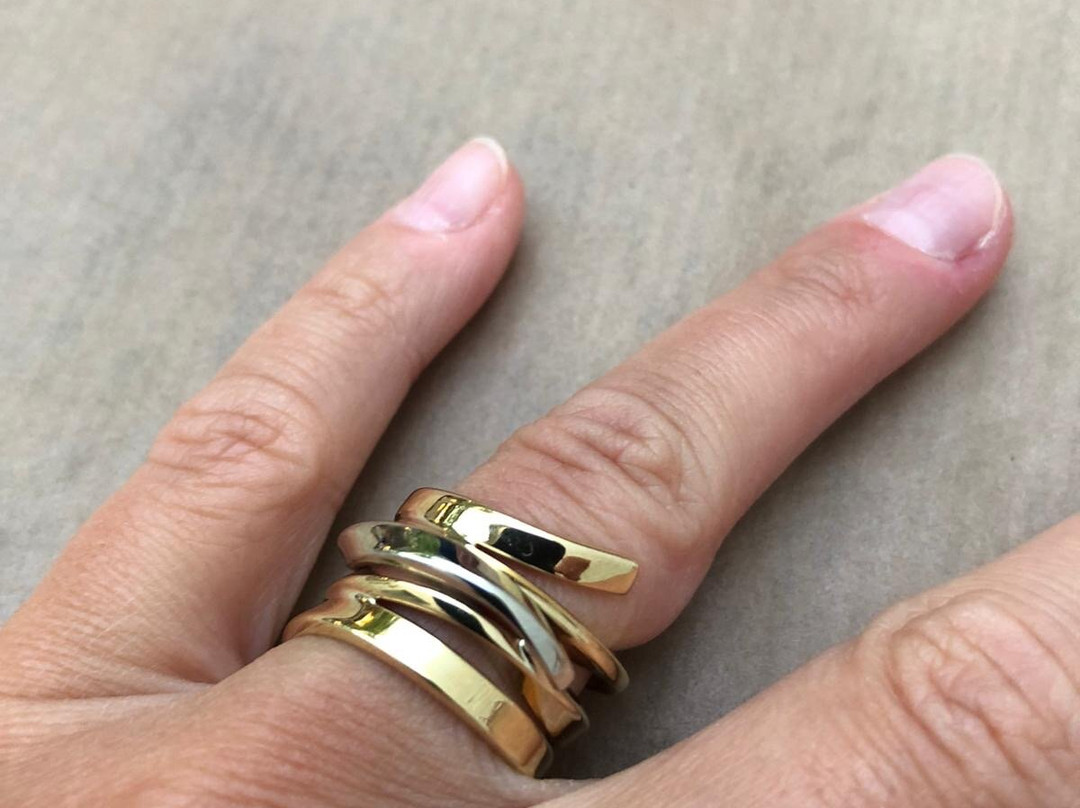 George Apergis Handmade Jewellery-Lakka必去景点