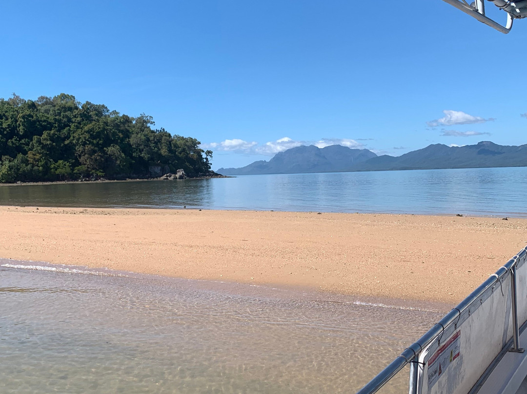 Great Barrier Reef Fishing & Island tours景点图片