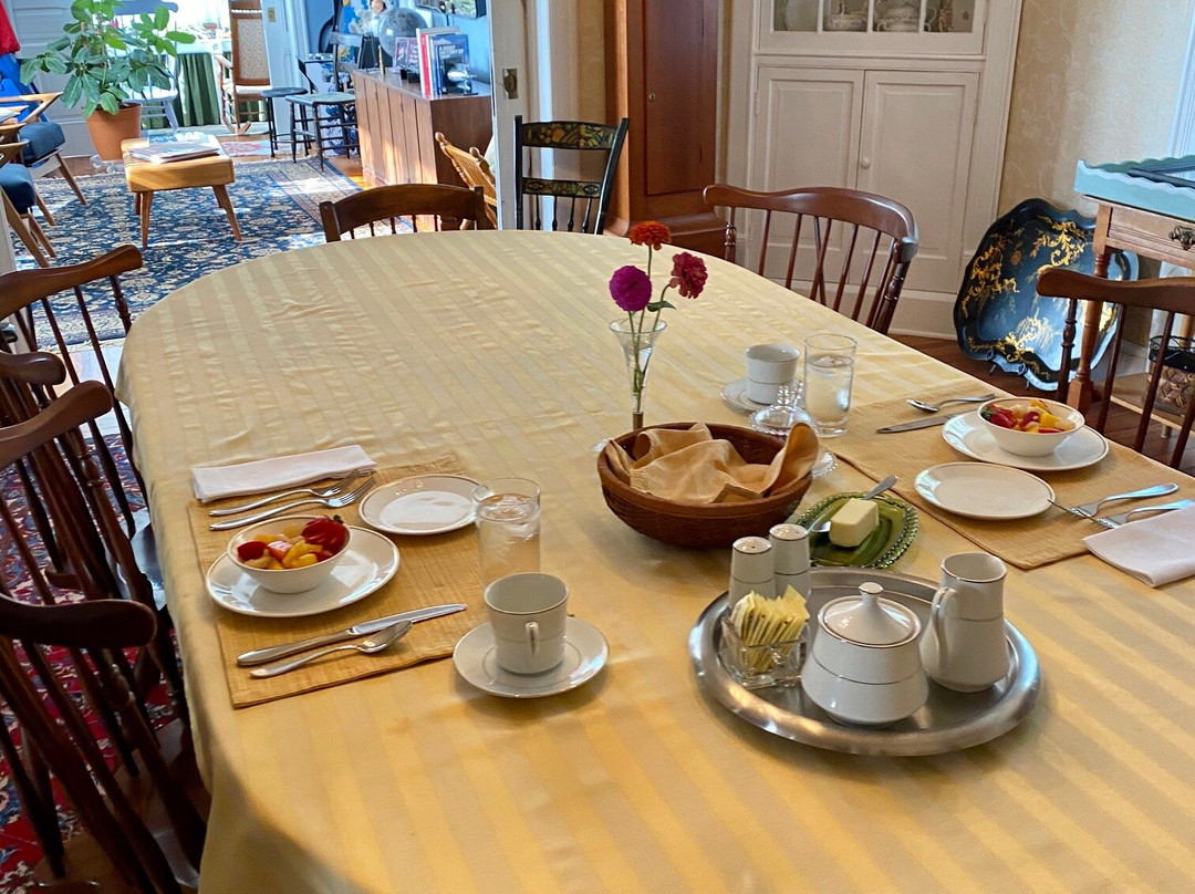 Laurel Manor House Bed and Breakfast主图