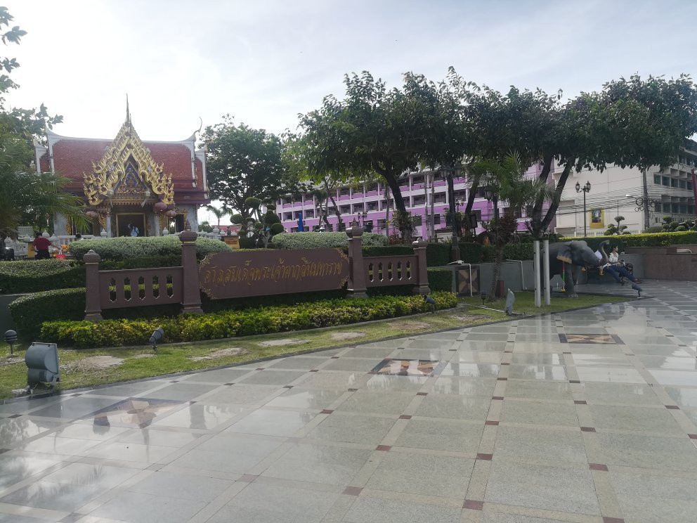 Shrine of King Taksin the Great-来兴必去景点