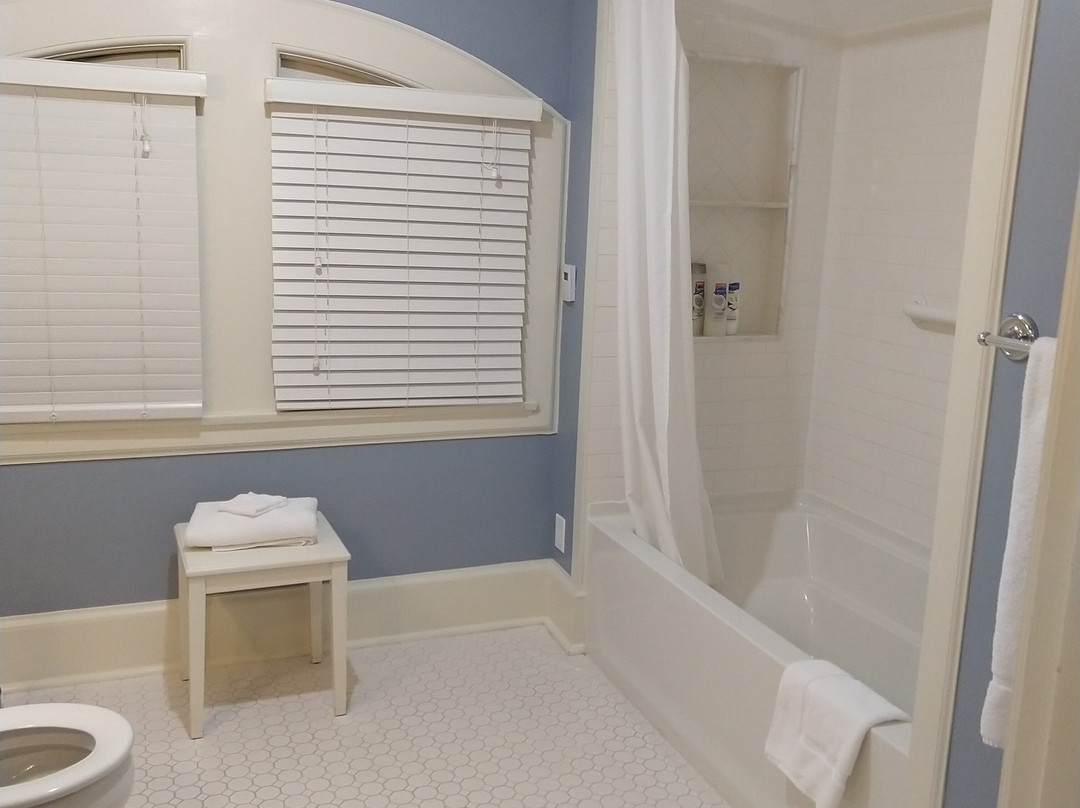 The Leonard at Logan House Bed & Breakfast主图