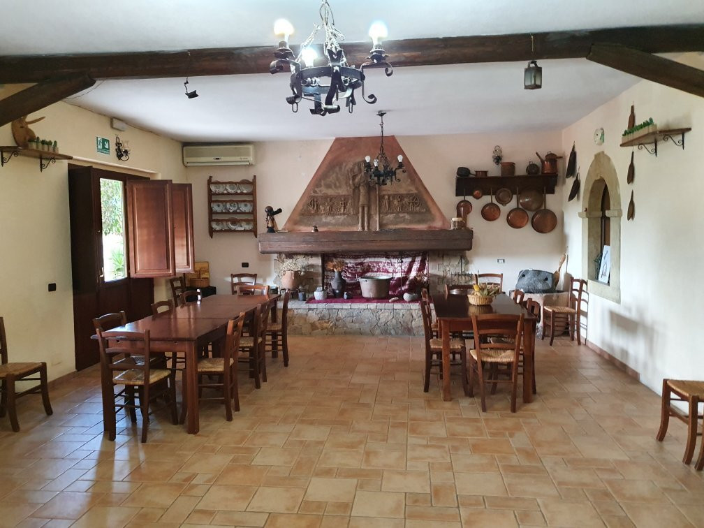 Ula Tirso旅游攻略图片