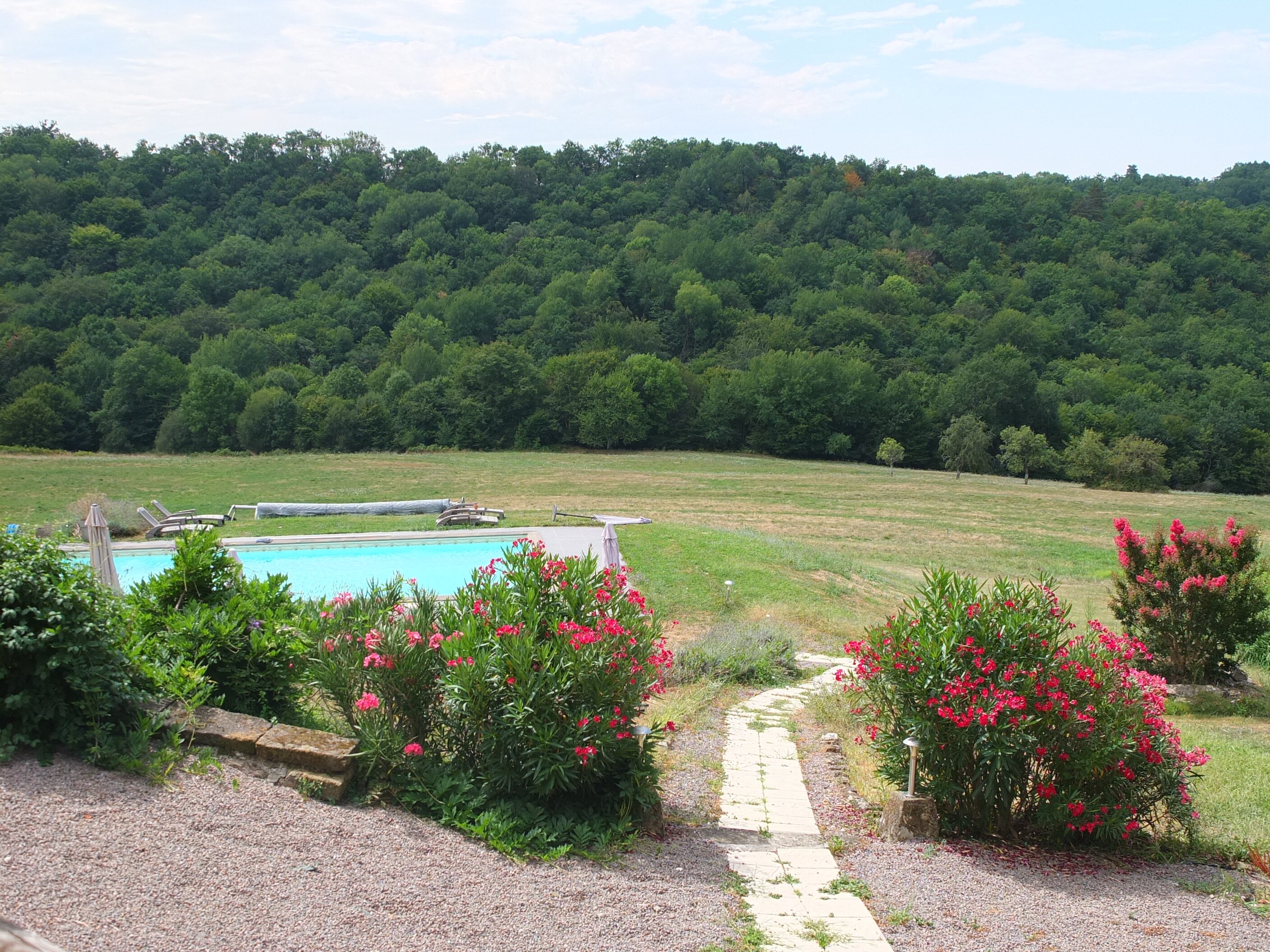 Les Instants Voles chambres jacuzzi privatif-泳池