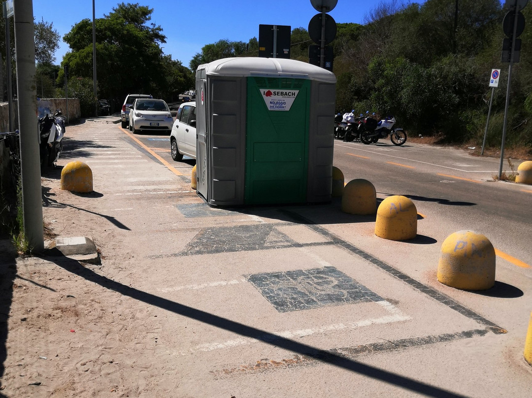 Porto Istana Beach-奥尔比亚必去景点