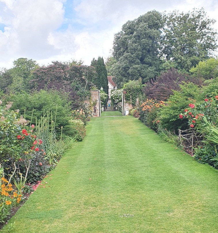 Pashley Manor Gardens景点图片