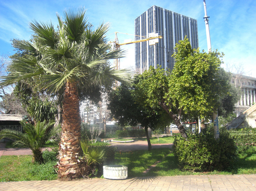 Themistokleous Square-比雷埃夫斯必去景点