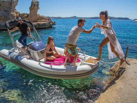 Martiners Boats-圣庞沙必去景点