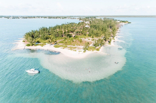 Emerald Island Charters-大开曼岛必去景点