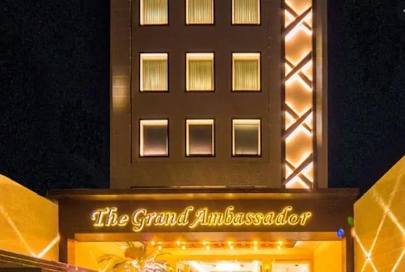 The Grand Ambassador主图