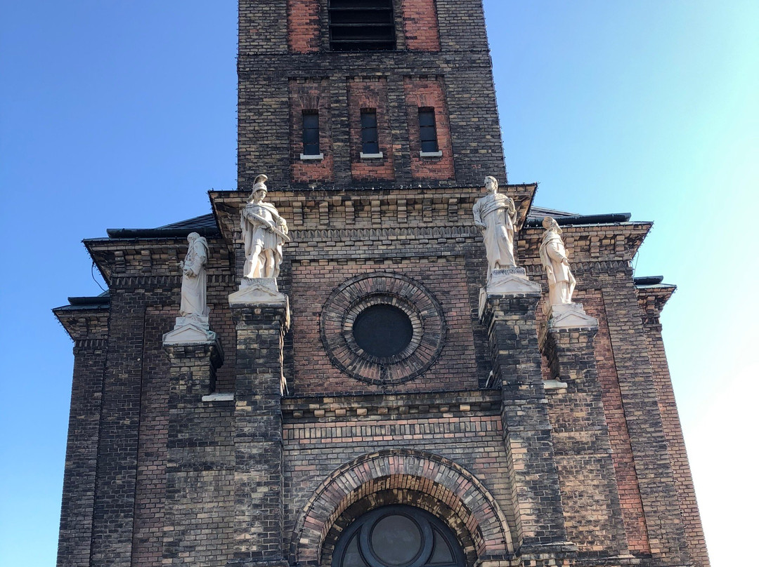 Waisenhaus-Kirche-默德林必去景点