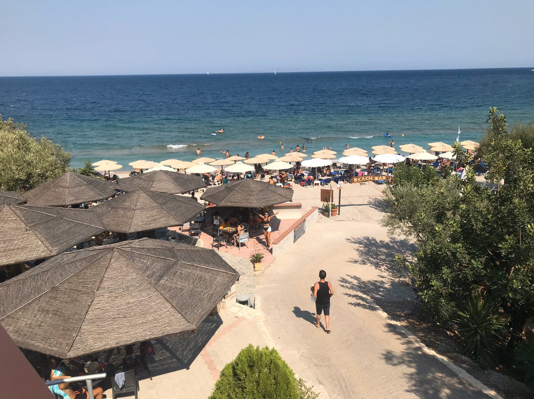 Tigani beach-Tyros必去景点