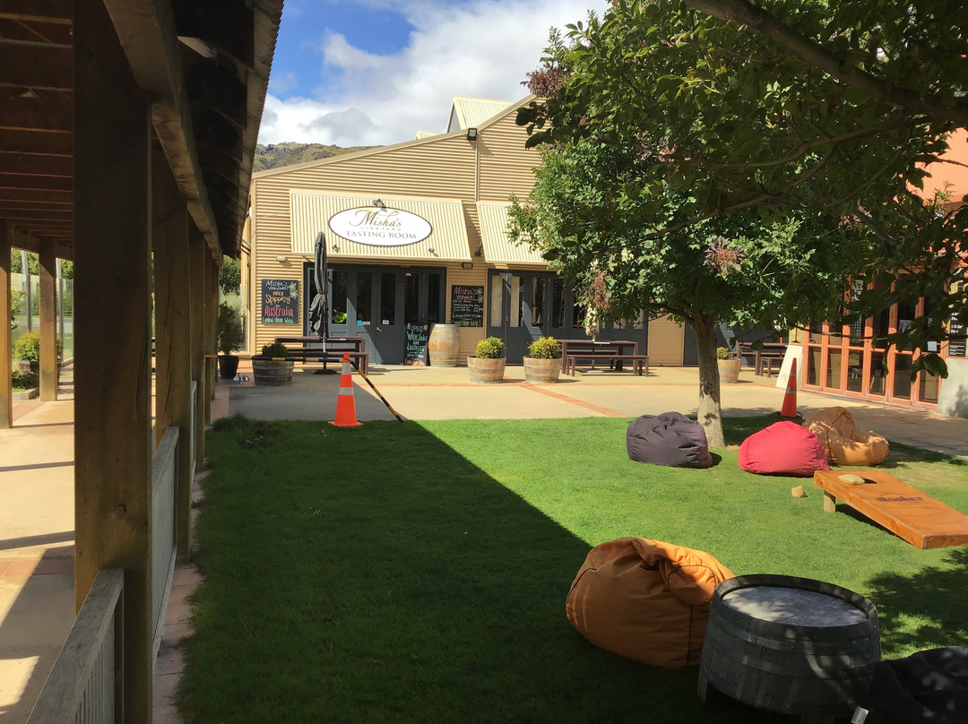 Misha's Vineyard Tasting Room-克伦威尔镇必去景点