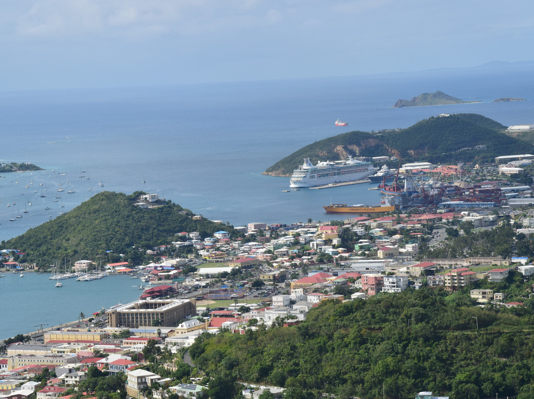 Valdemar A. Hill Drive Scenic Overlook-夏洛特阿马利亚必去景点