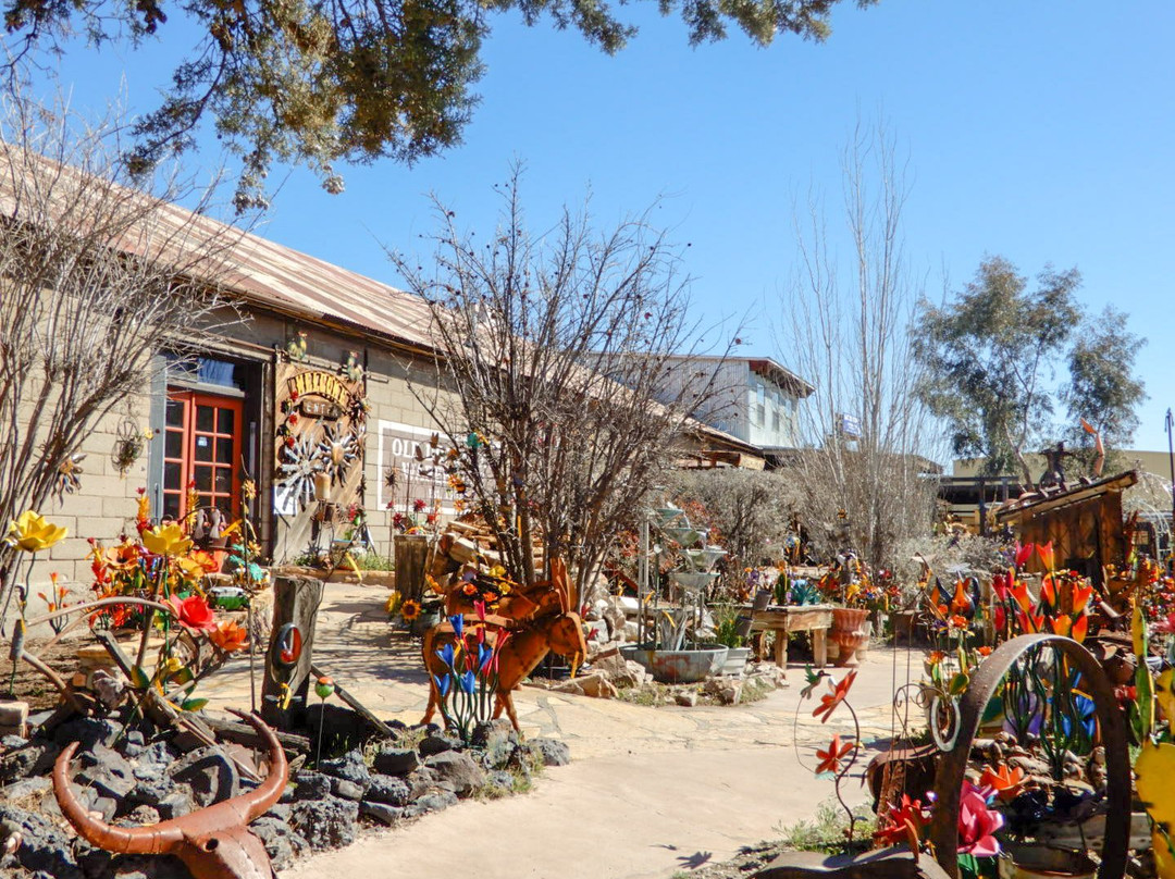 Pickle Barrel Trading Post-Globe必去景点