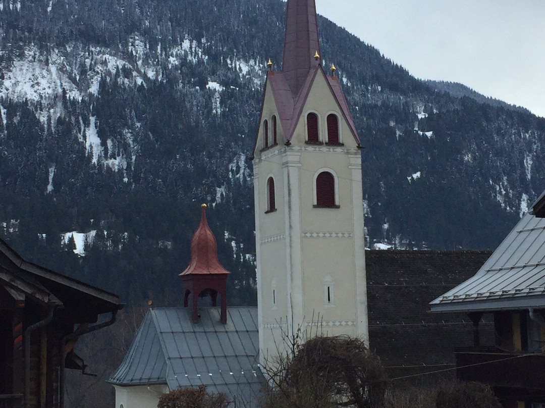 Nossadunna dalla Glisch / Wallfahrtskirche St. Maria Licht景点图片