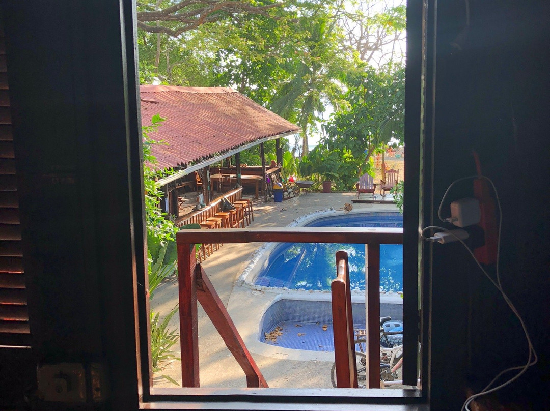 Howler Monkey Hotel主图