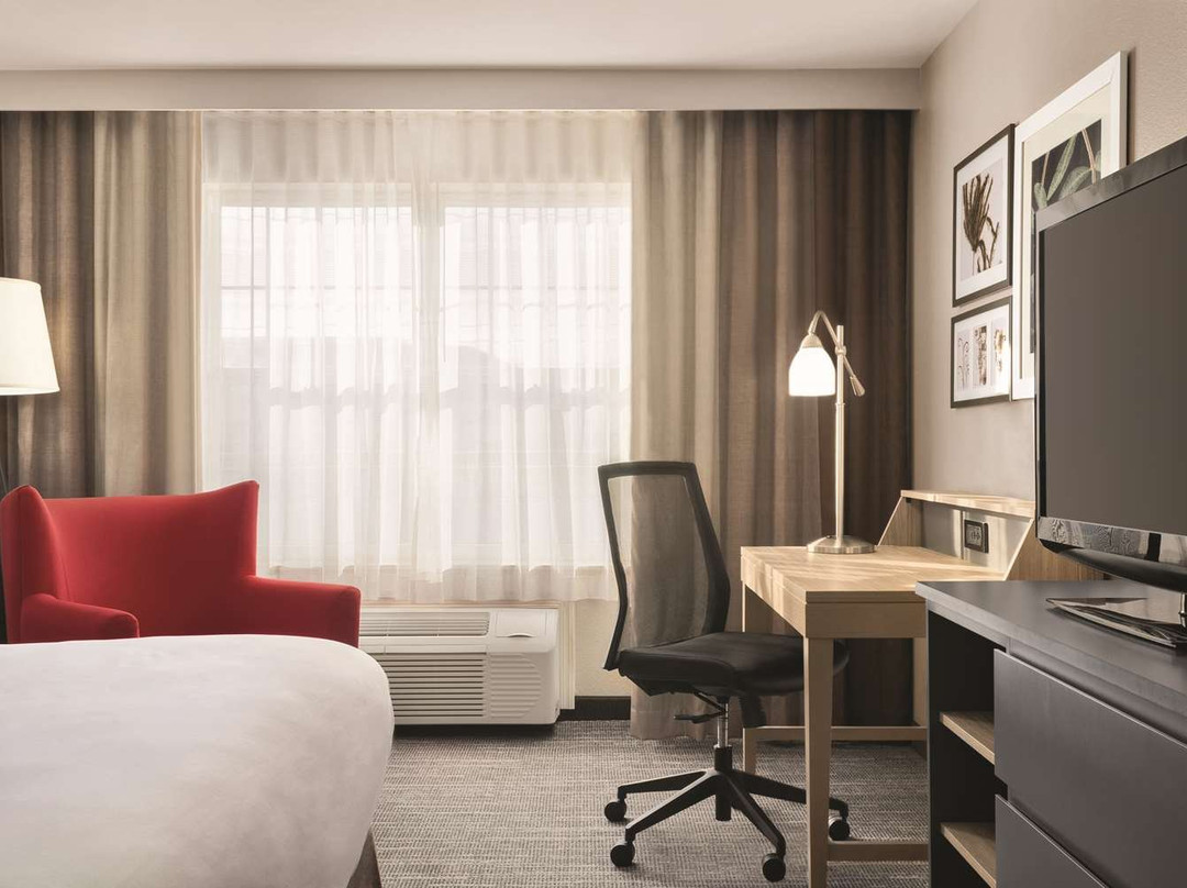 Country Inn & Suites by Radisson, Dubuque, IA主图