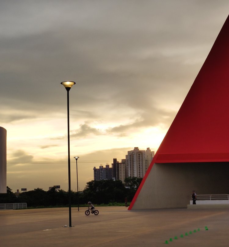 Centro Cultural Oscar Niemeyer-戈亚尼亚必去景点