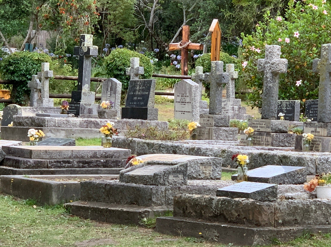 Holy Trinity Church-克尼斯纳必去景点