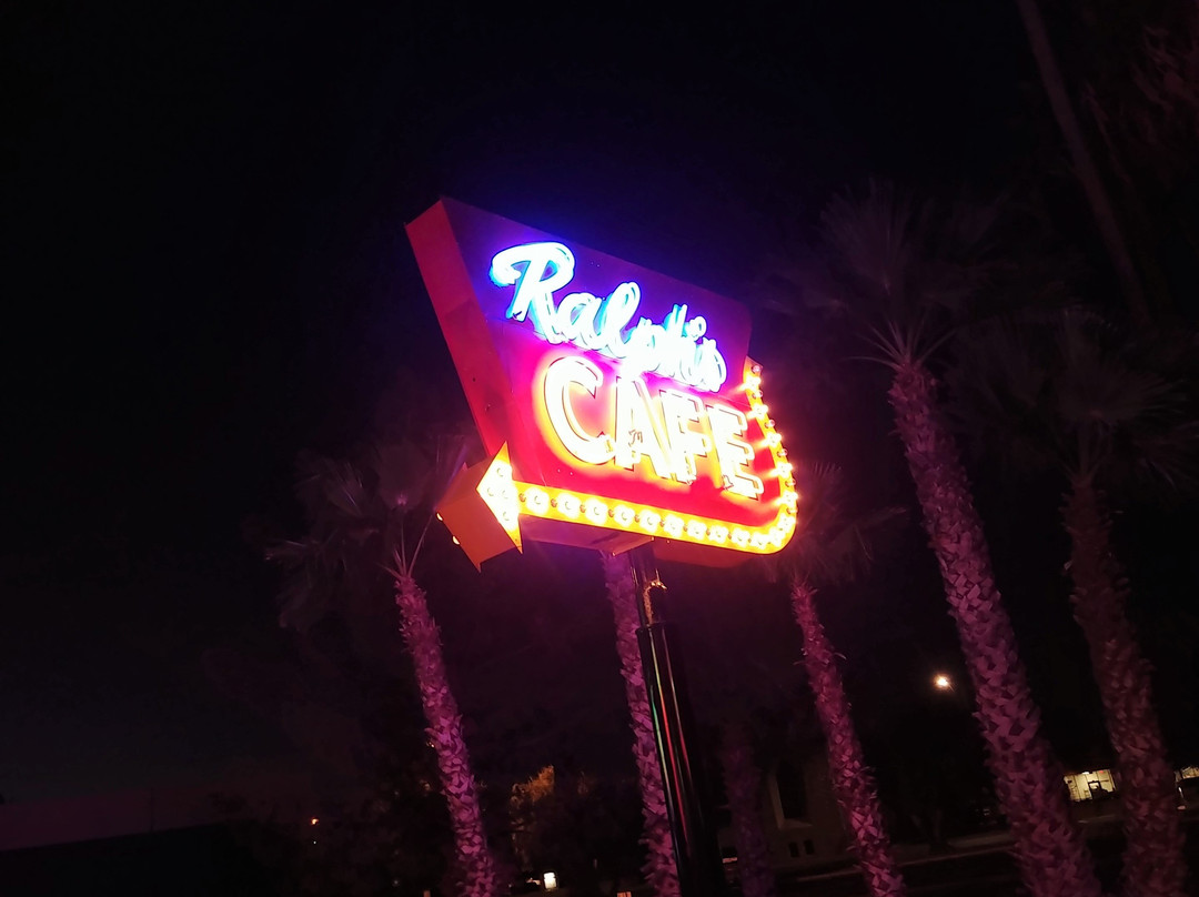 Casa Grande Neon Sign Park-卡萨格兰德必去景点