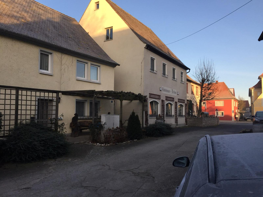 Hotel & Weingut Schwarzer Adler主图