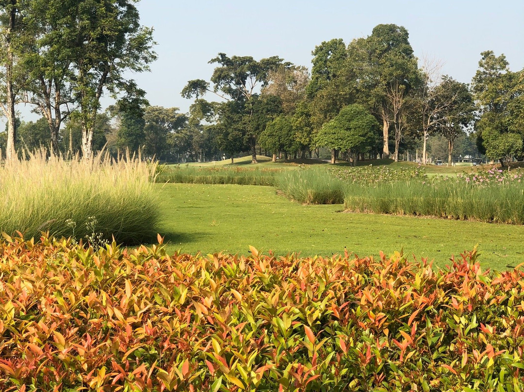 Flora Ville Golf & Country Club-巴吞他尼必去景点