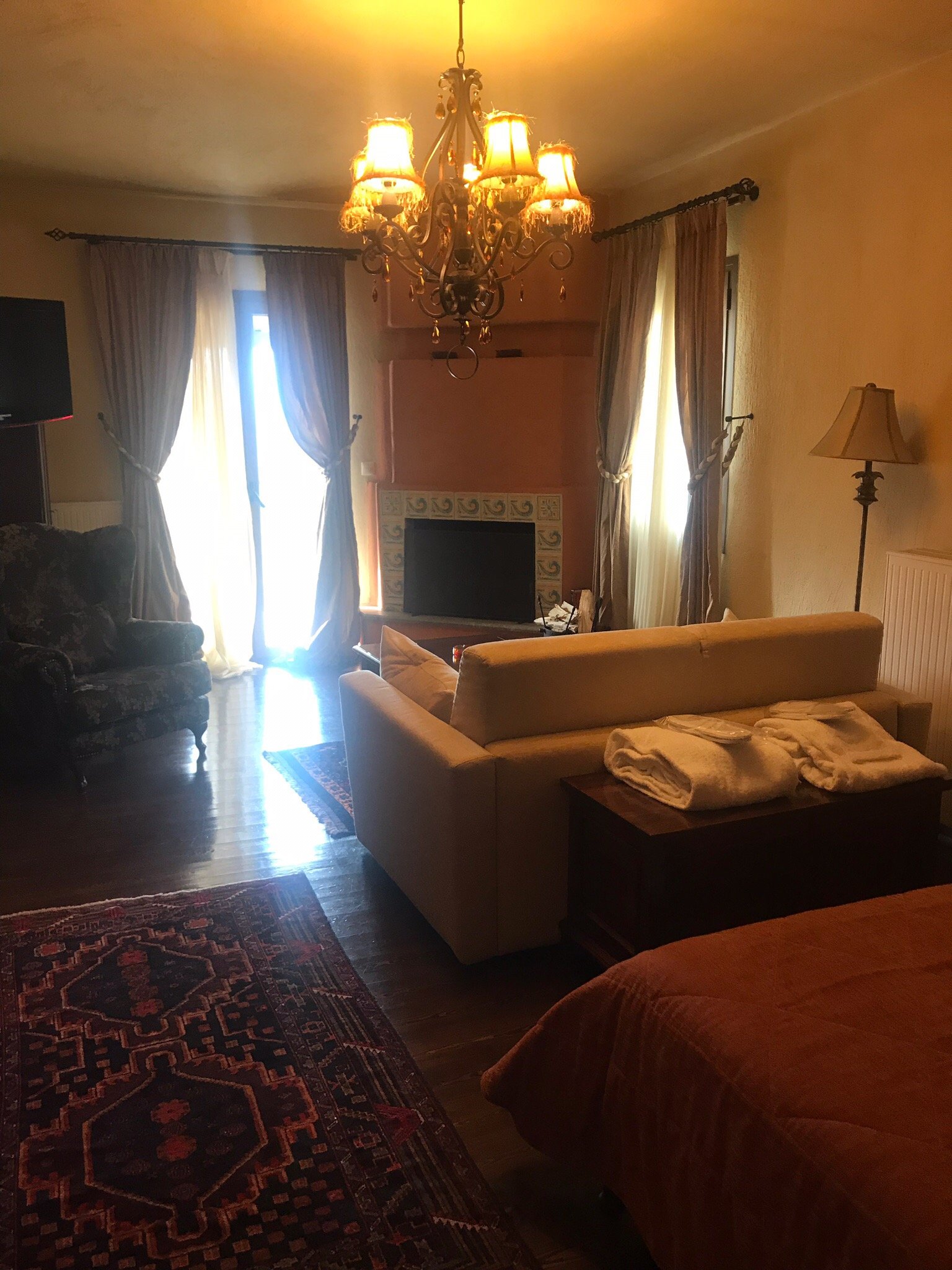 Aiora Luxury Suites-官方
