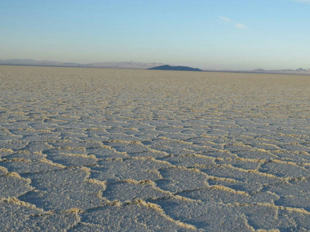 Varzaneh Salt Lake景点图片